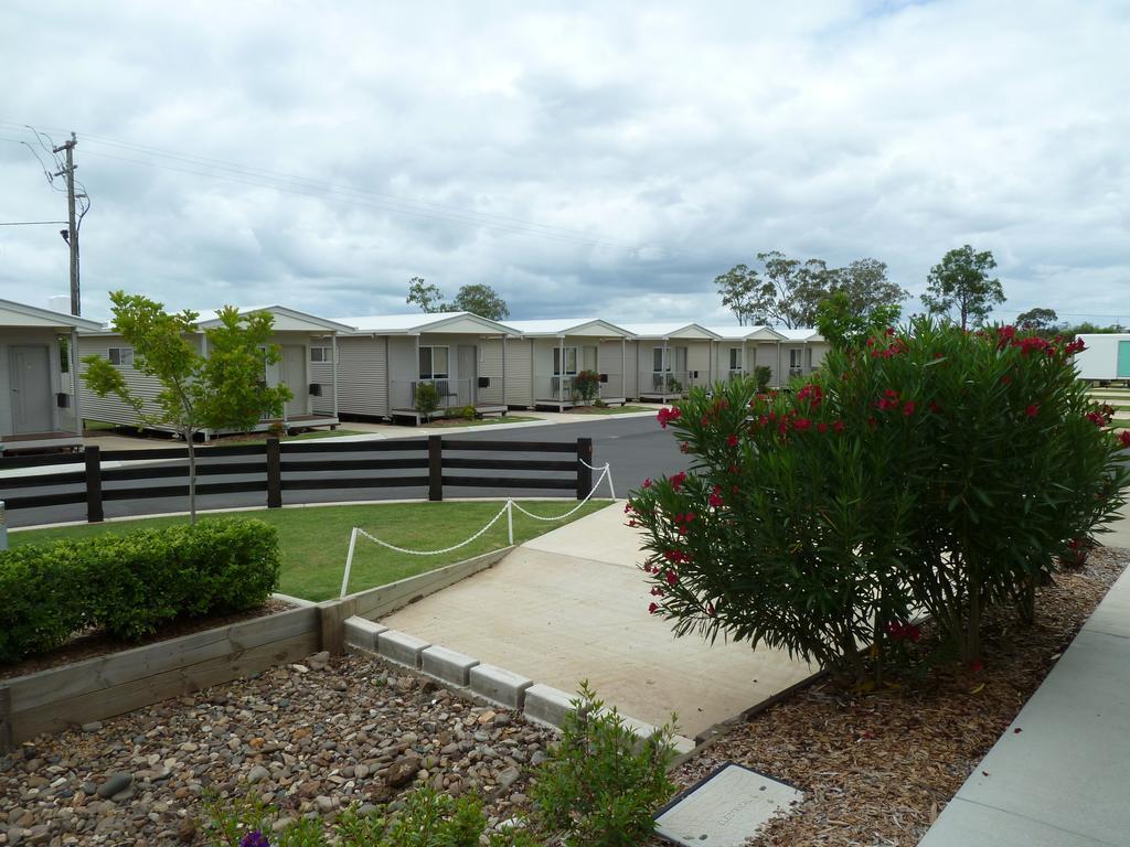 Chinchilla Tourist Park Hotel Kültér fotó